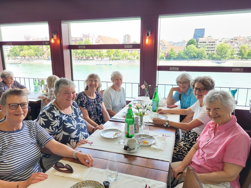 Mittagessen am Rhein
